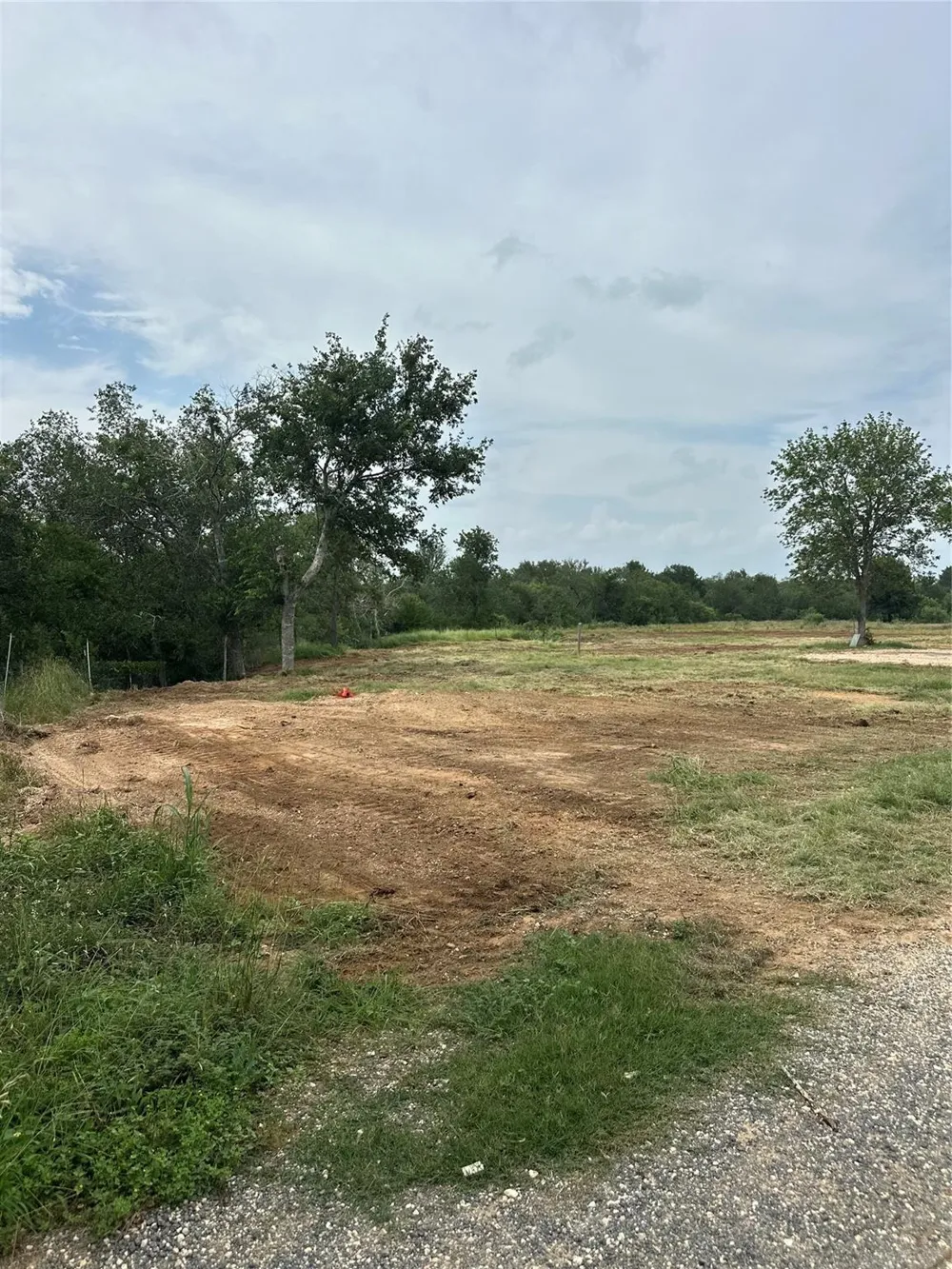 1842 Kelly Rd Luling, TX 78648