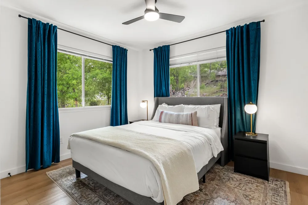 305 Mountain View Sunrise Beach, TX 78643