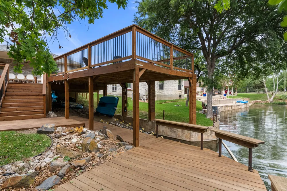 305 Mountain View Sunrise Beach, TX 78643