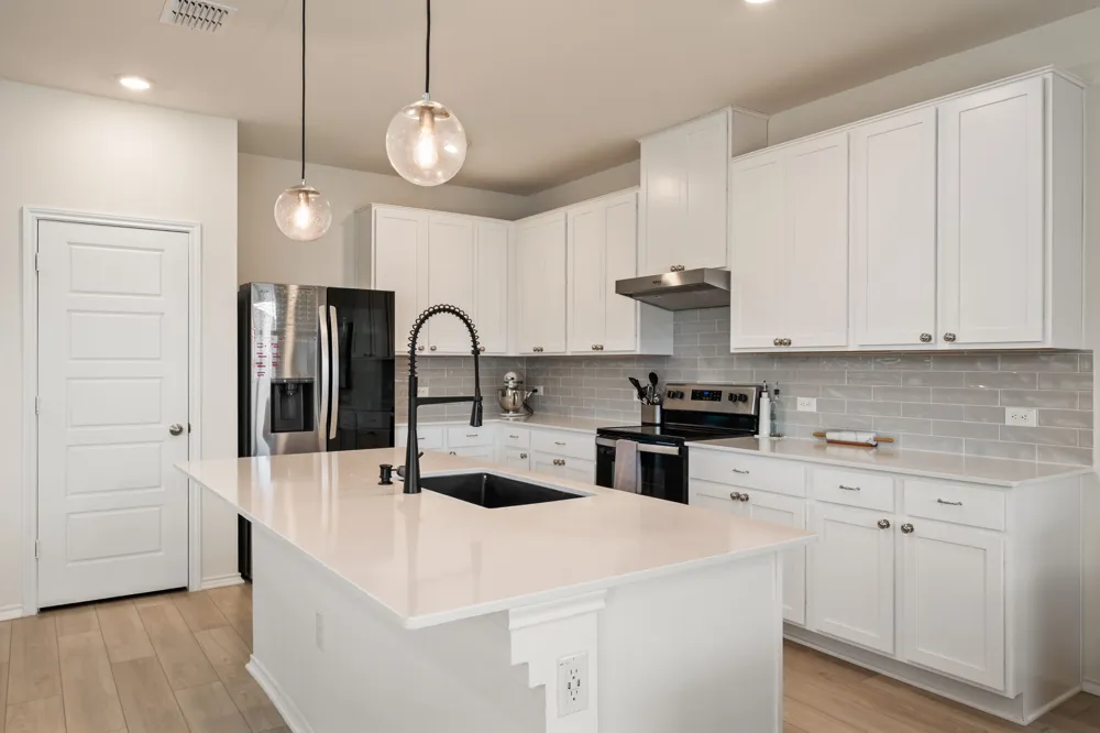 7805 House Finch Drive Austin, TX 78744
