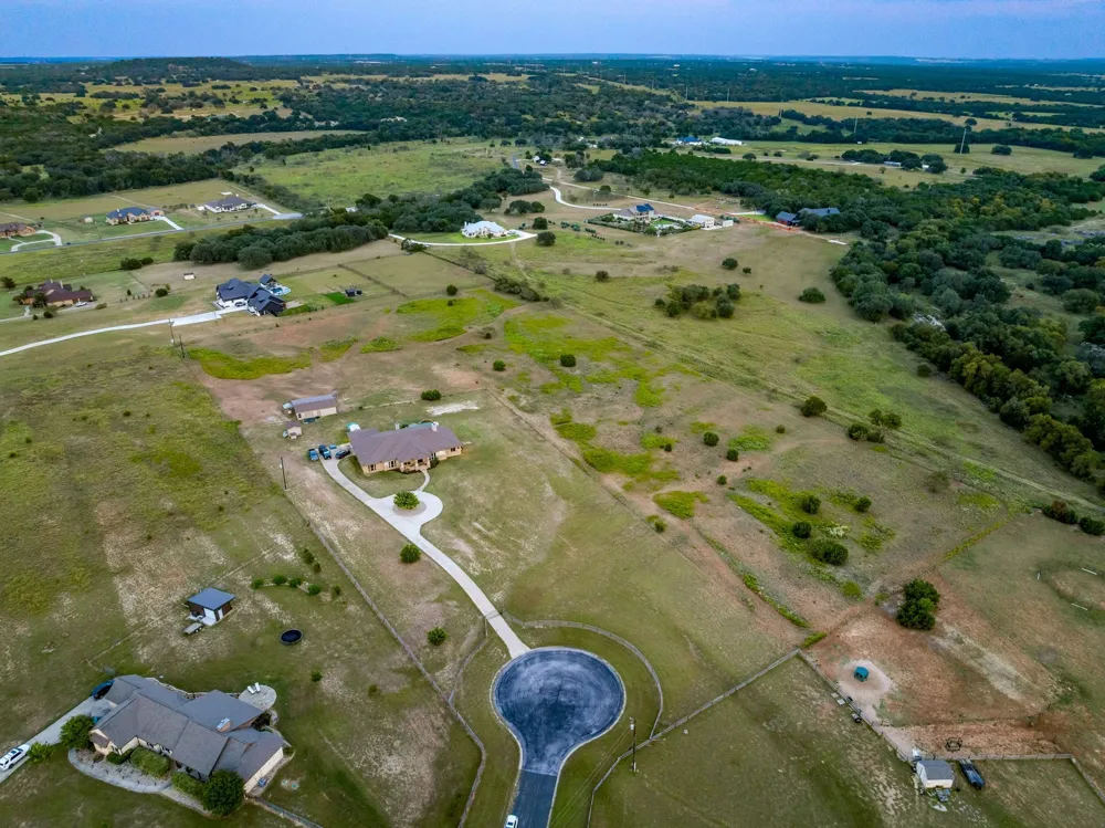 200 Stonehouse Drive Liberty Hill, TX 78642