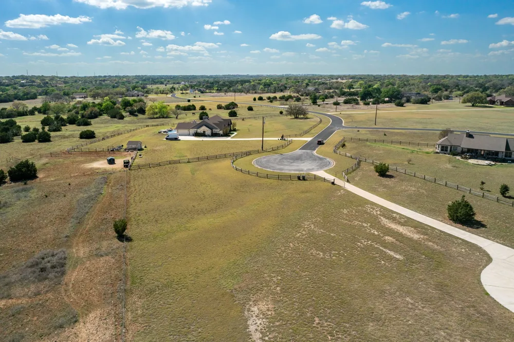 200 Stonehouse Drive Liberty Hill, TX 78642