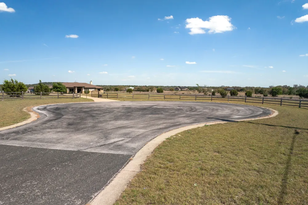 200 Stonehouse Drive Liberty Hill, TX 78642