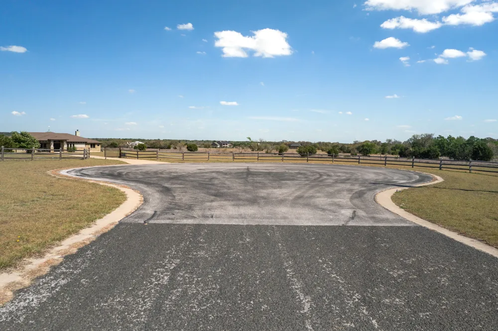 200 Stonehouse Drive Liberty Hill, TX 78642