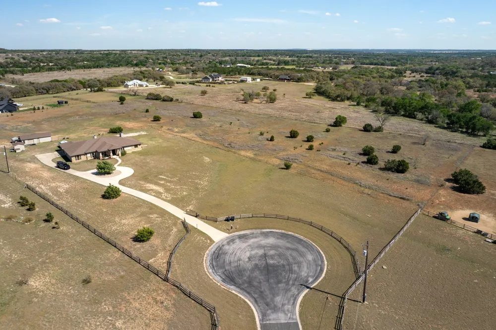 200 Stonehouse Drive Liberty Hill, TX 78642