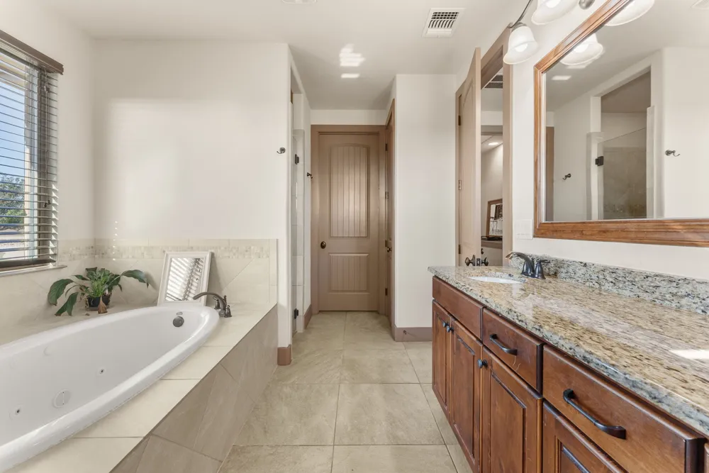209 Stonehouse Drive Liberty Hill, TX 78642