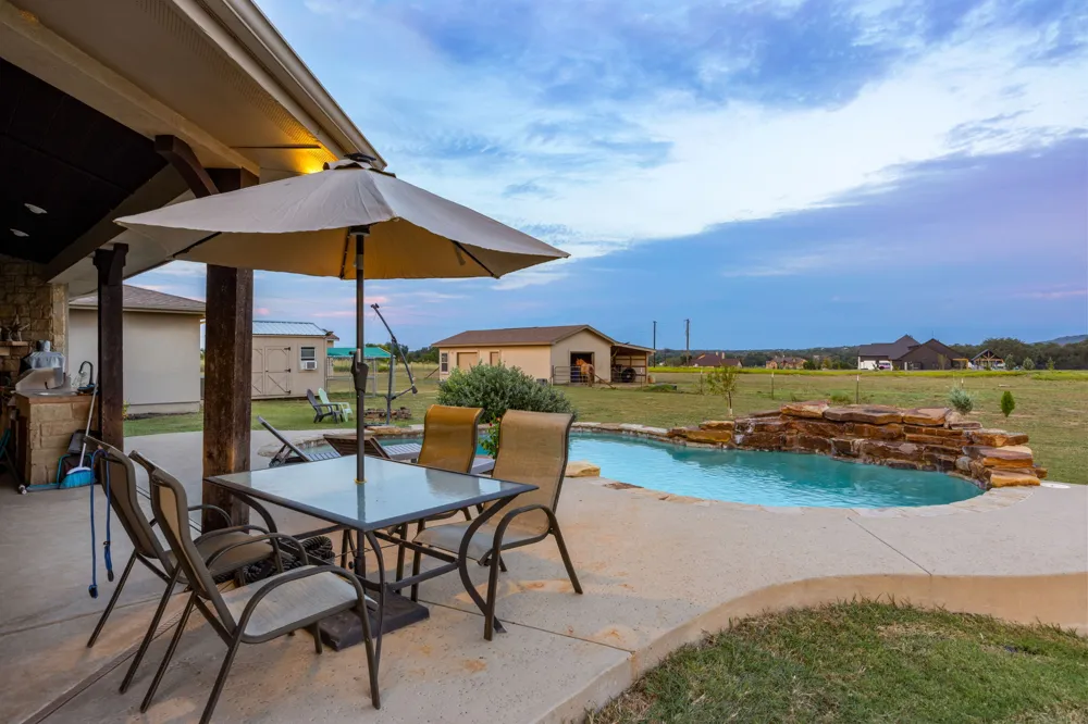 209 Stonehouse Drive Liberty Hill, TX 78642