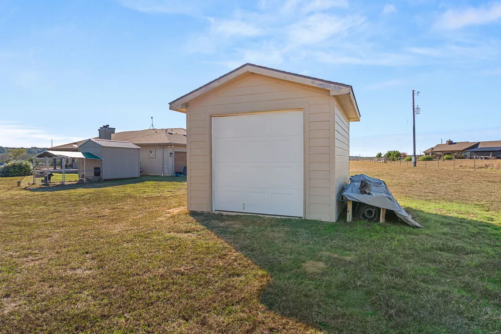209 Stonehouse Drive Liberty Hill, TX 78642
