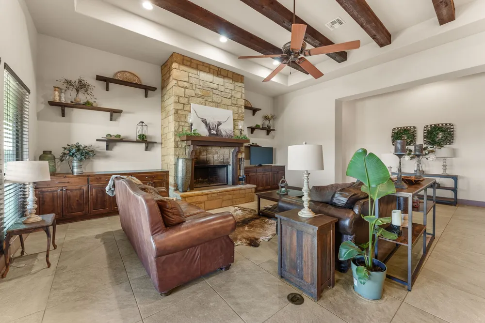 209 Stonehouse Drive Liberty Hill, TX 78642