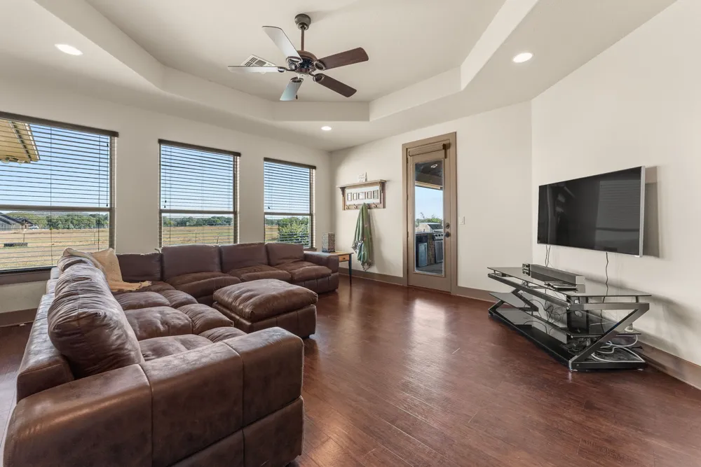 209 Stonehouse Drive Liberty Hill, TX 78642