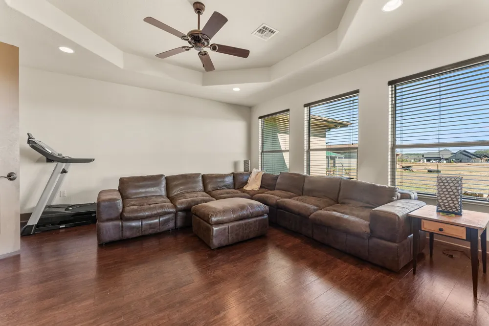 209 Stonehouse Drive Liberty Hill, TX 78642