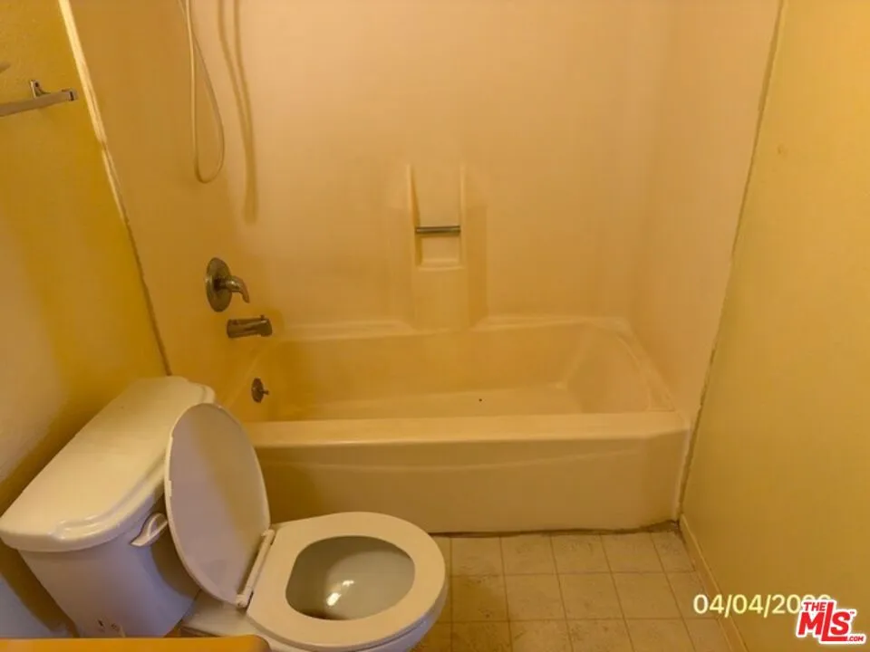 525 S Ardmore Avenue #242 Los Angeles, CA 90020