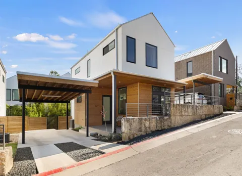 900 S 2nd Street #22