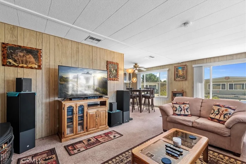 850 San Ynez Hemet, CA 92543