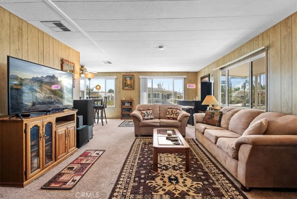 850 San Ynez Hemet, CA 92543