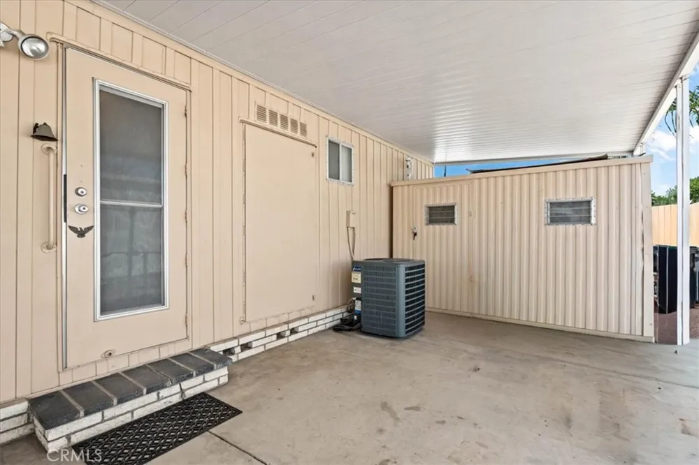 850 San Ynez Hemet, CA 92543
