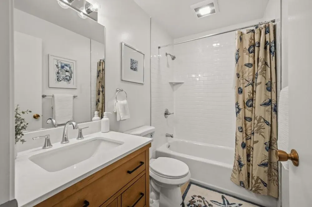 1017 Golden Gate Avenue Half Moon Bay, CA 94019
