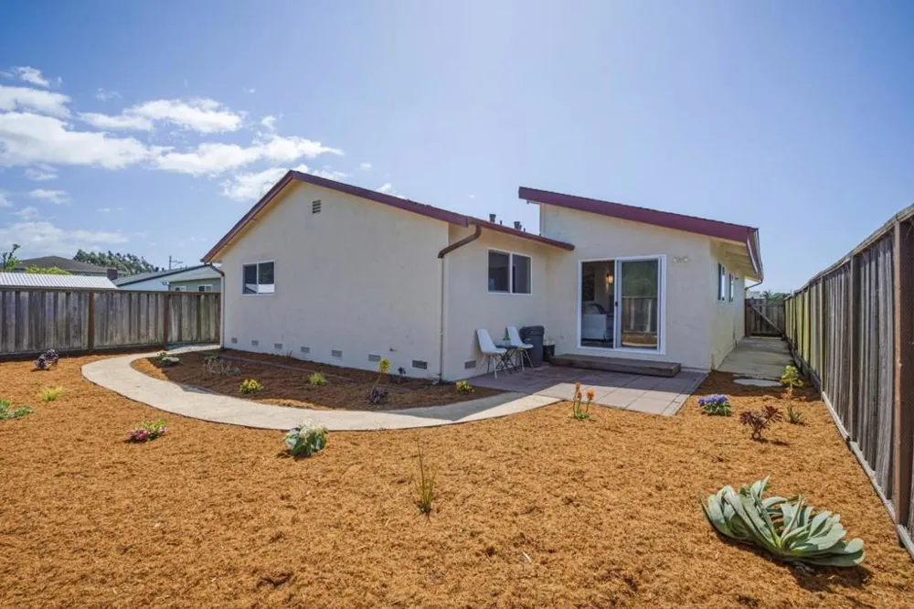 1017 Golden Gate Avenue Half Moon Bay, CA 94019