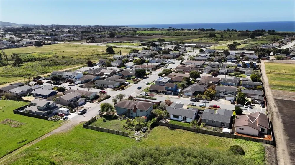 1017 Golden Gate Avenue Half Moon Bay, CA 94019