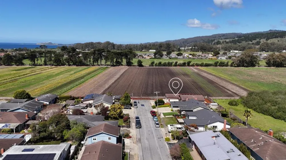 1017 Golden Gate Avenue Half Moon Bay, CA 94019