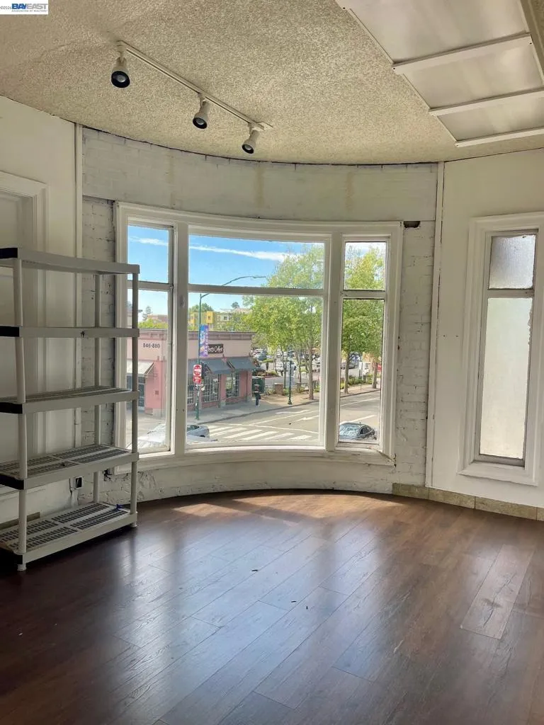 22622 Mission Blvd Hayward, CA 94541