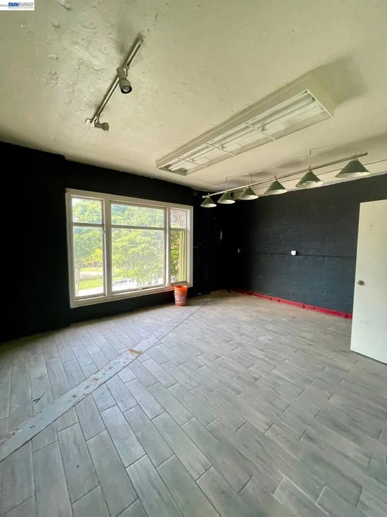 22622 Mission Blvd Hayward, CA 94541