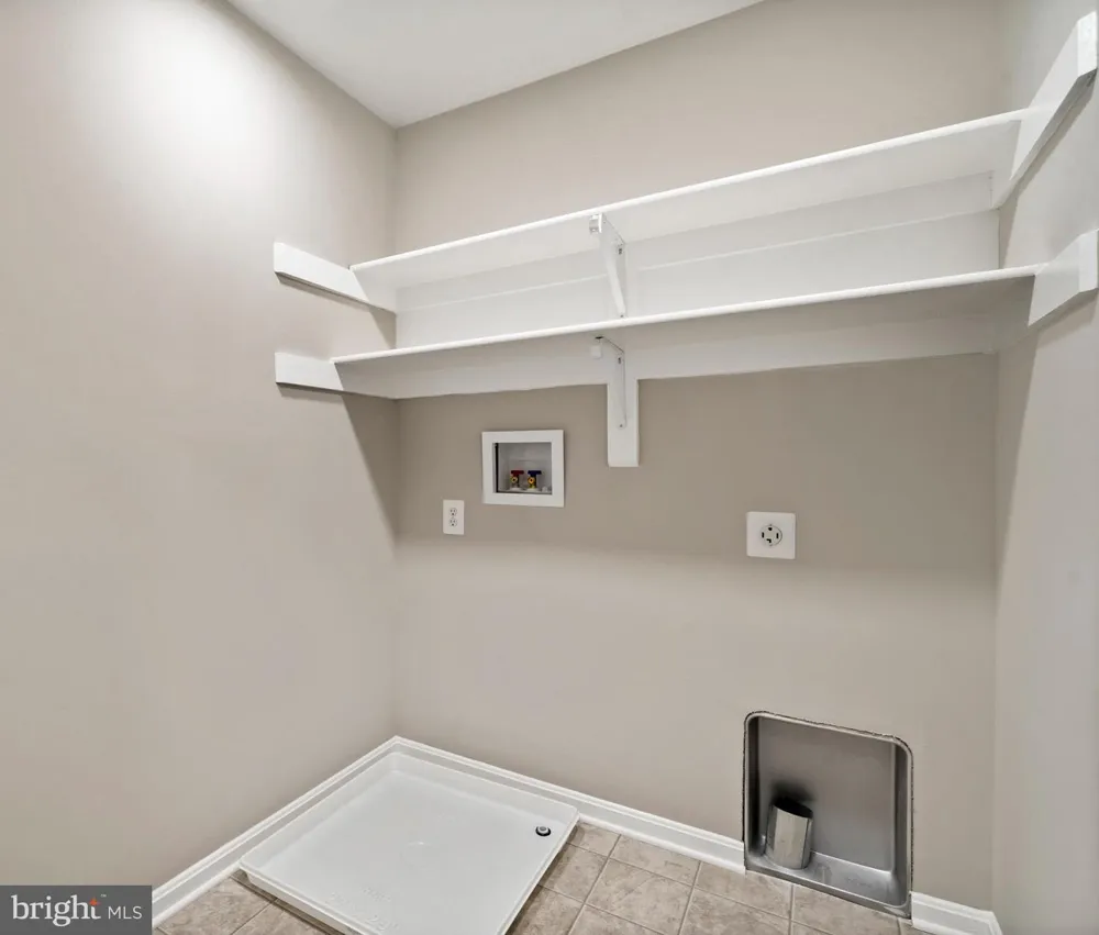 13 CANDLEBERRY DRIVE La Plata, MD 20646