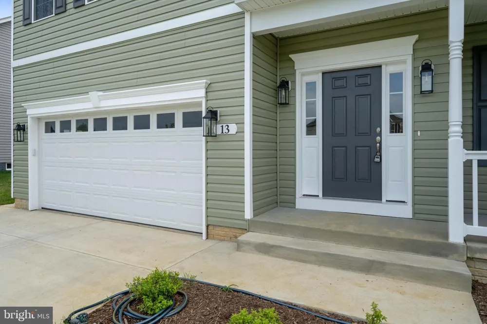 13 CANDLEBERRY DRIVE La Plata, MD 20646