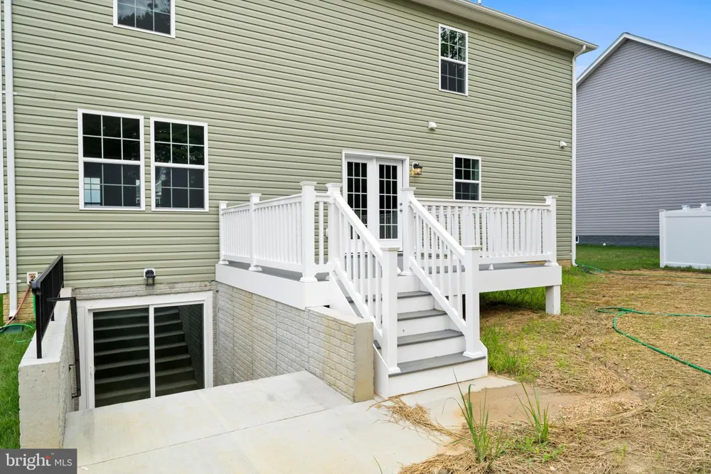 13 CANDLEBERRY DRIVE La Plata, MD 20646