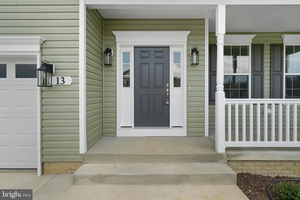13 CANDLEBERRY DRIVE La Plata, MD 20646