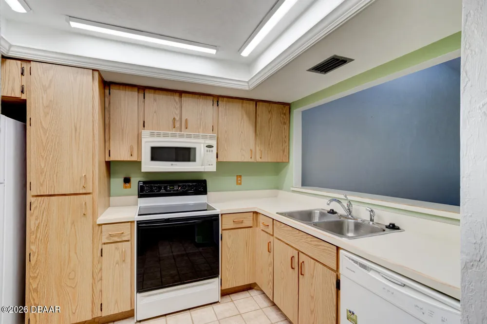 1262 Charter Oaks Circle Holly Hill, FL 32117