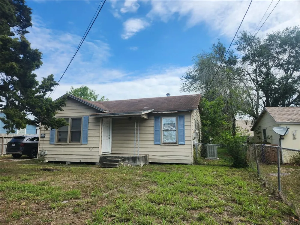 5014 Williams Drive Corpus Christi, TX 78411