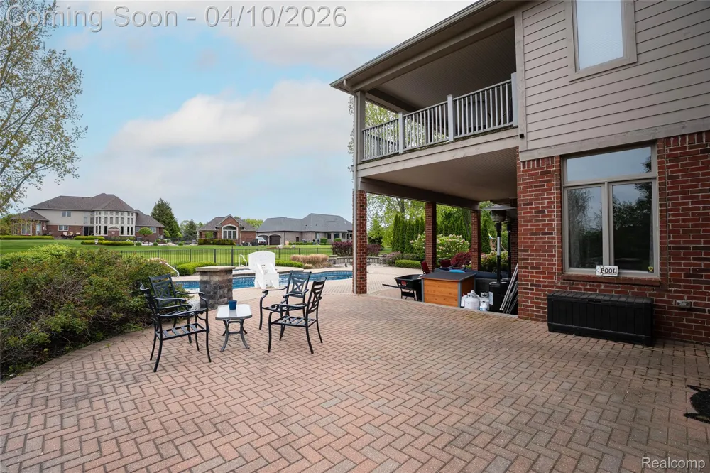 67102 Rachael Lane Washington Township, MI 48095