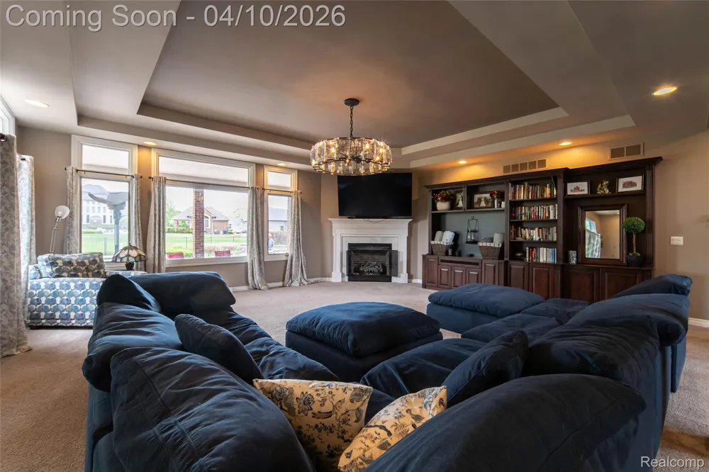 67102 Rachael Lane Washington Township, MI 48095