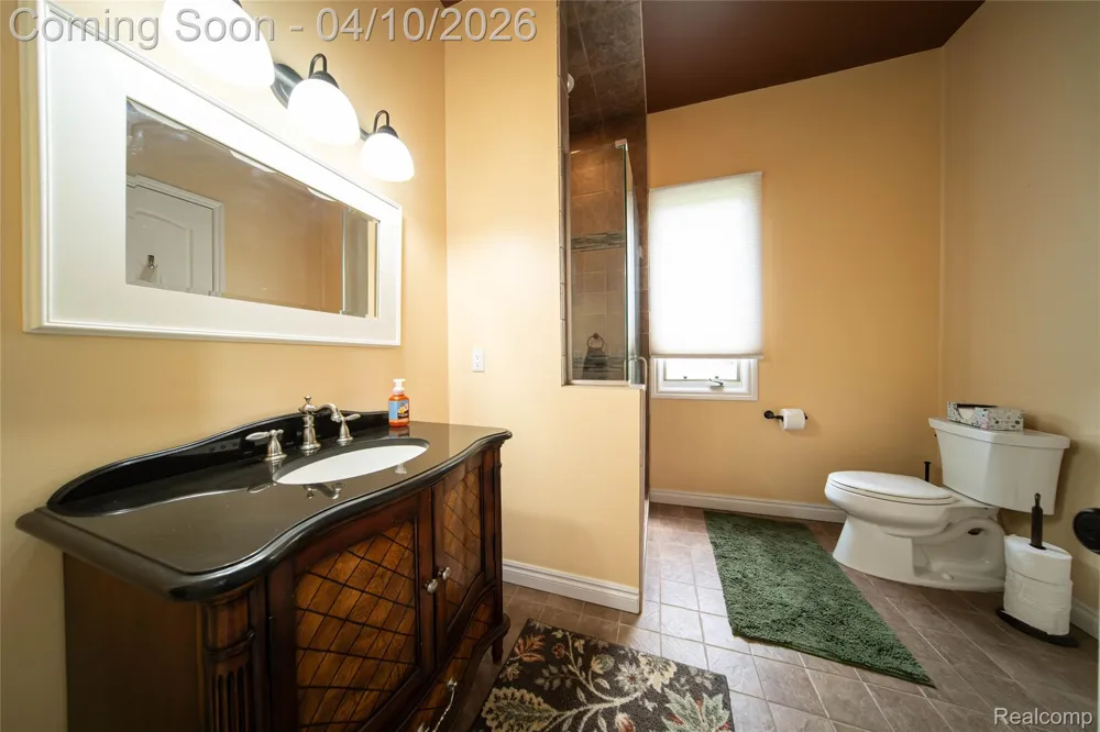 67102 Rachael Lane Washington Township, MI 48095