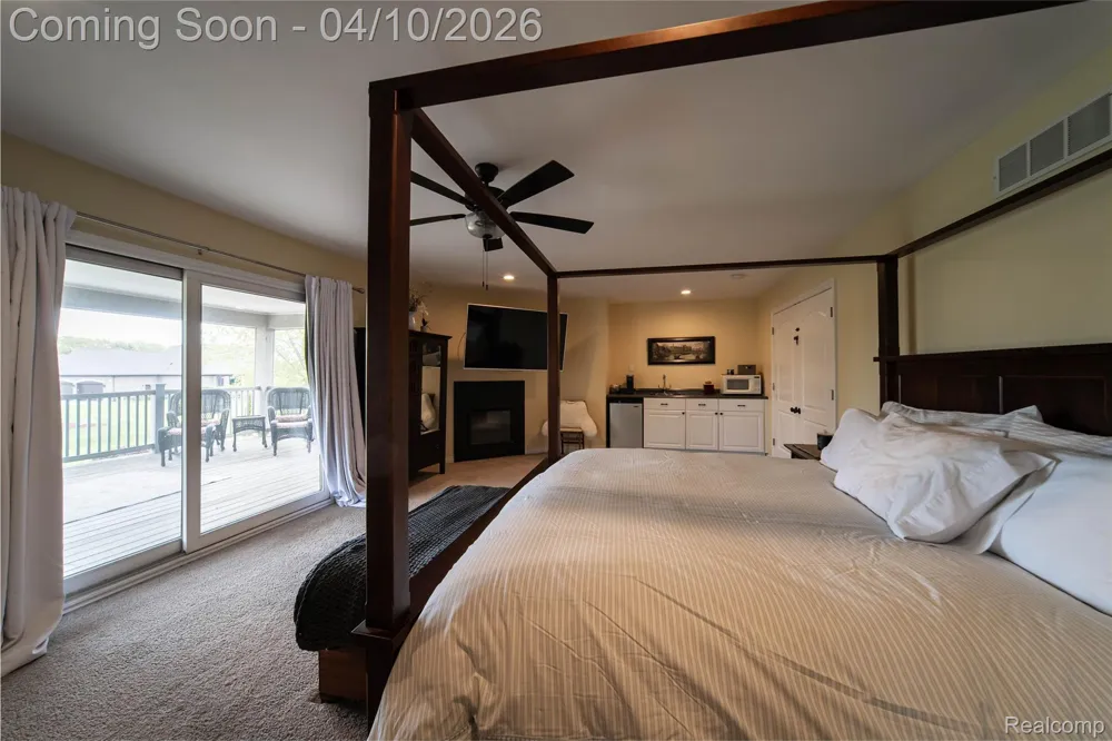 67102 Rachael Lane Washington Township, MI 48095