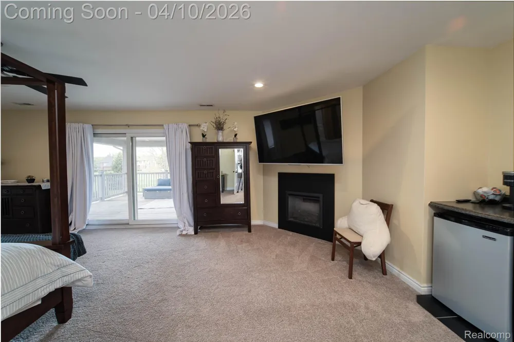 67102 Rachael Lane Washington Township, MI 48095