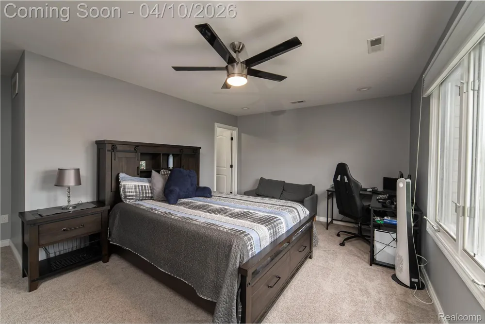 67102 Rachael Lane Washington Township, MI 48095