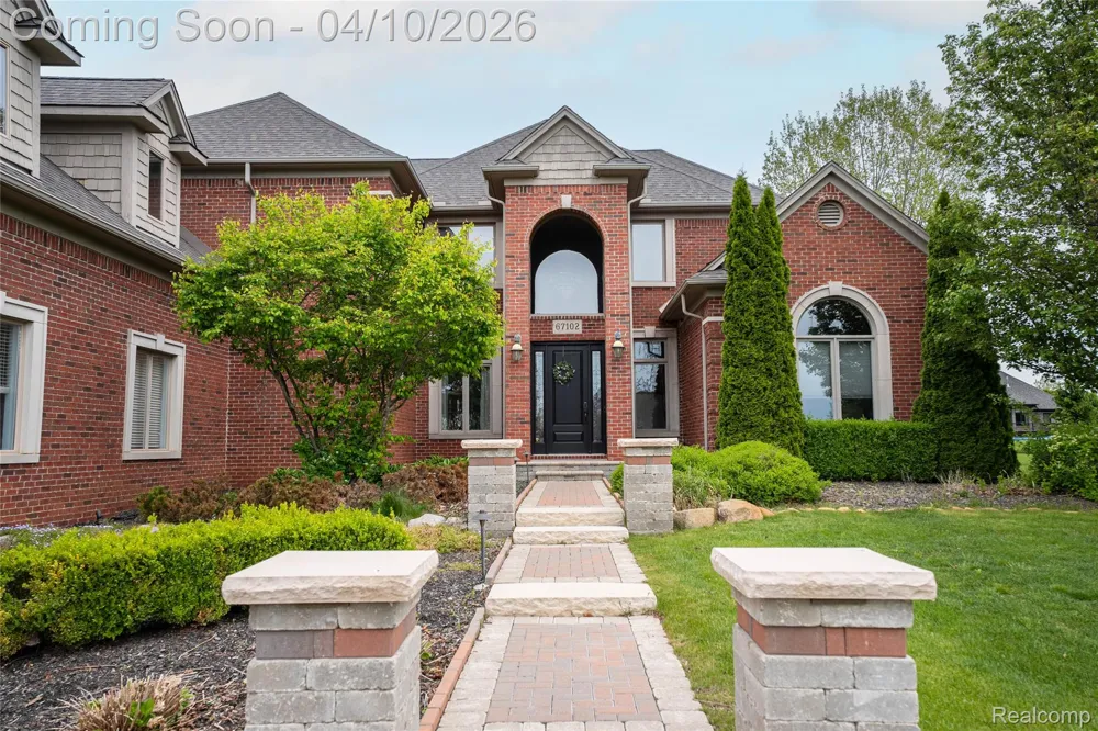 67102 Rachael Lane Washington Township, MI 48095