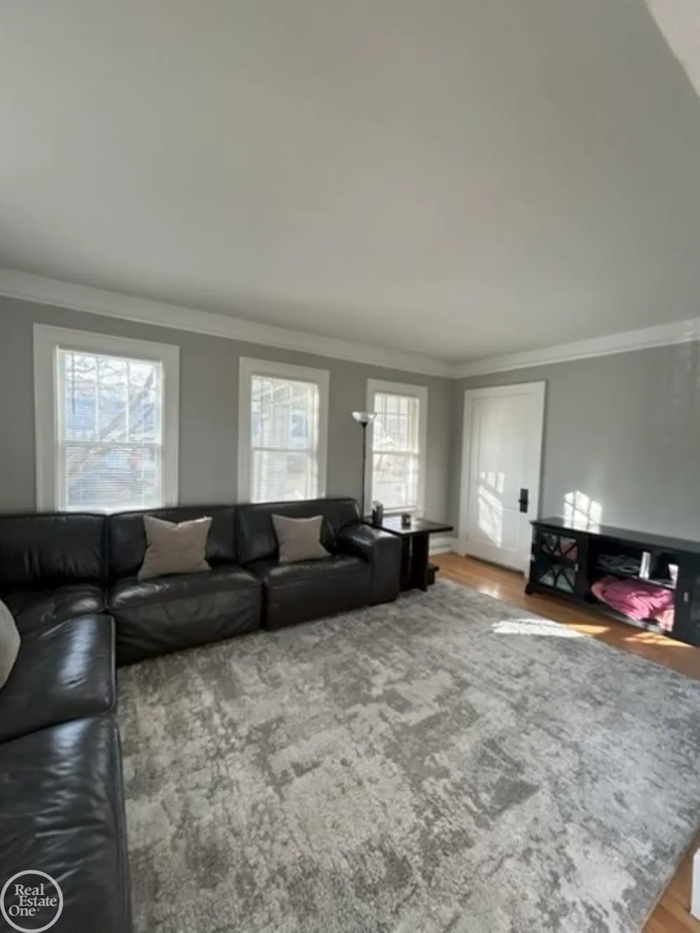 22138 Brittany Avenue Eastpointe City, MI 48021
