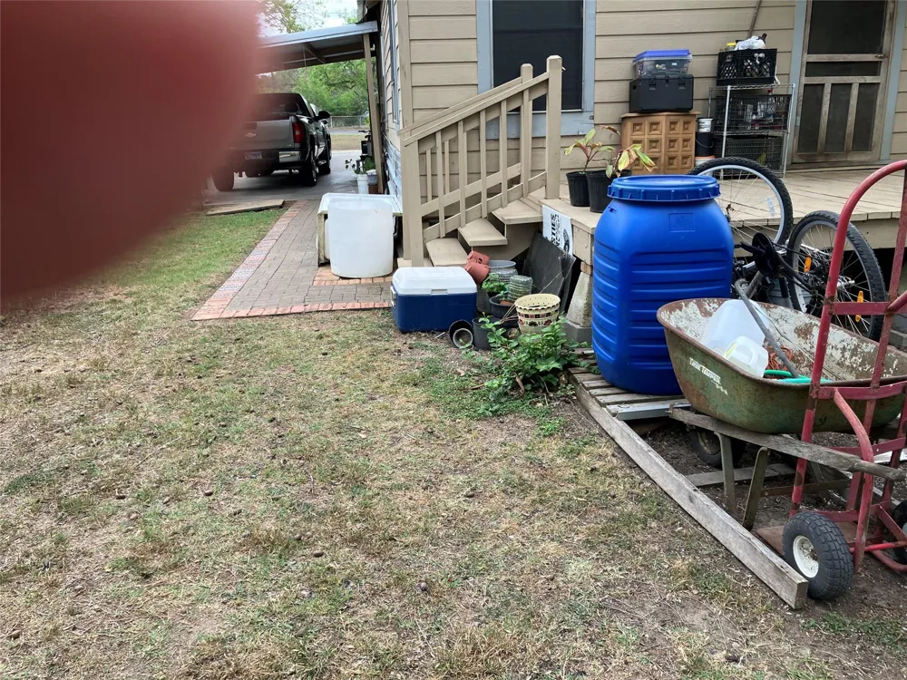 1010 Harlem El Campo, TX 77437