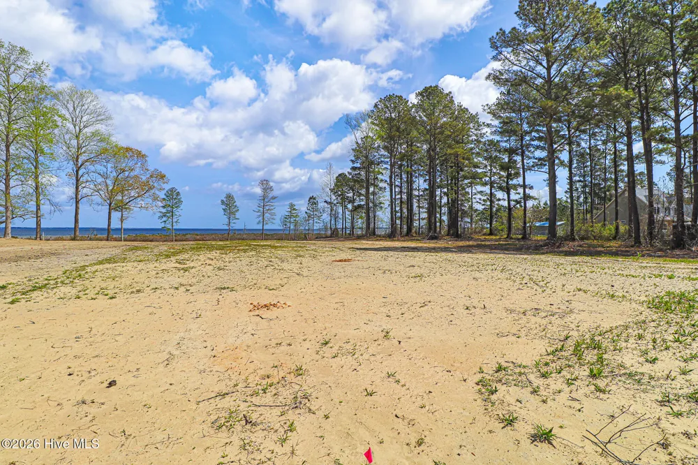 121 Cedarwood Drive Havelock, NC 28532