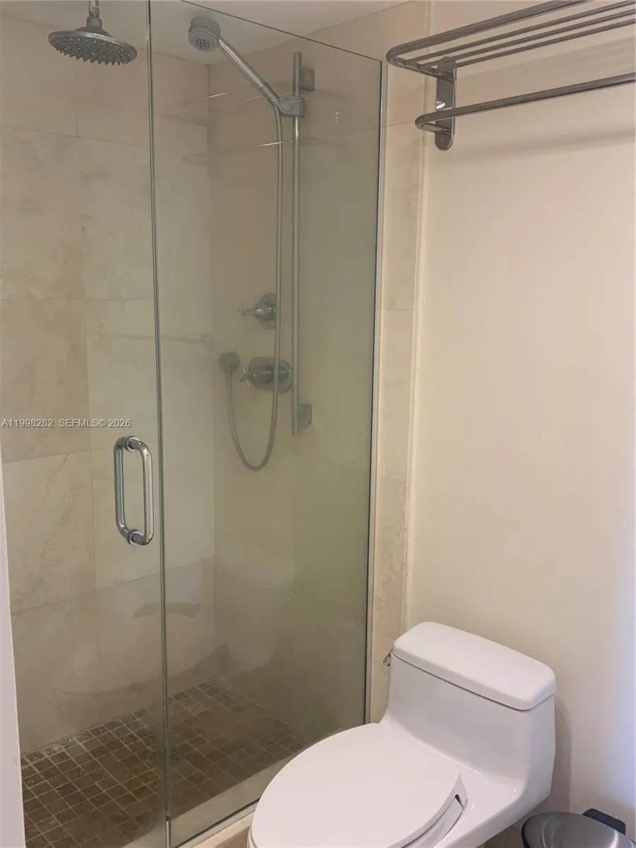 177 Ocean Lane Dr #512 Key Biscayne, FL 33149