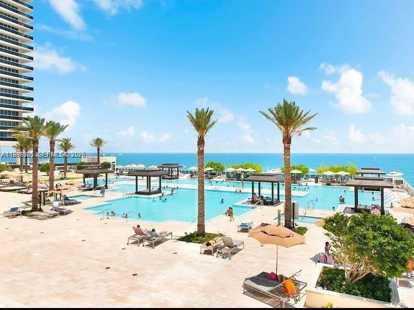 1830 S Ocean Dr #2011 Hallandale Beach, FL 33009