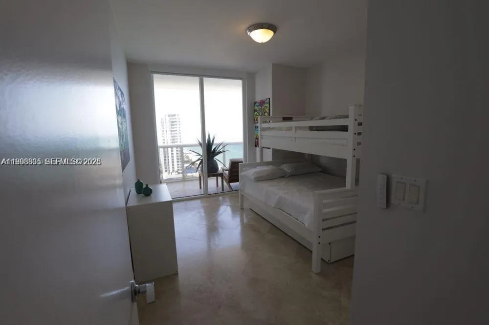 1830 S Ocean Dr #2011 Hallandale Beach, FL 33009