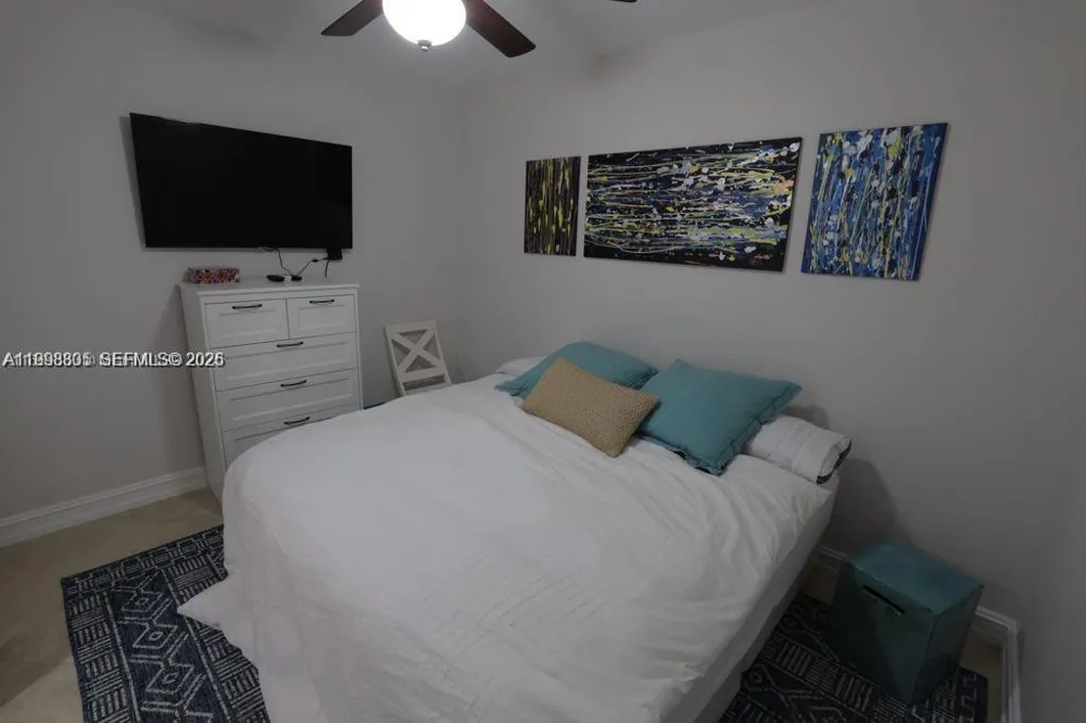 1830 S Ocean Dr #2011 Hallandale Beach, FL 33009