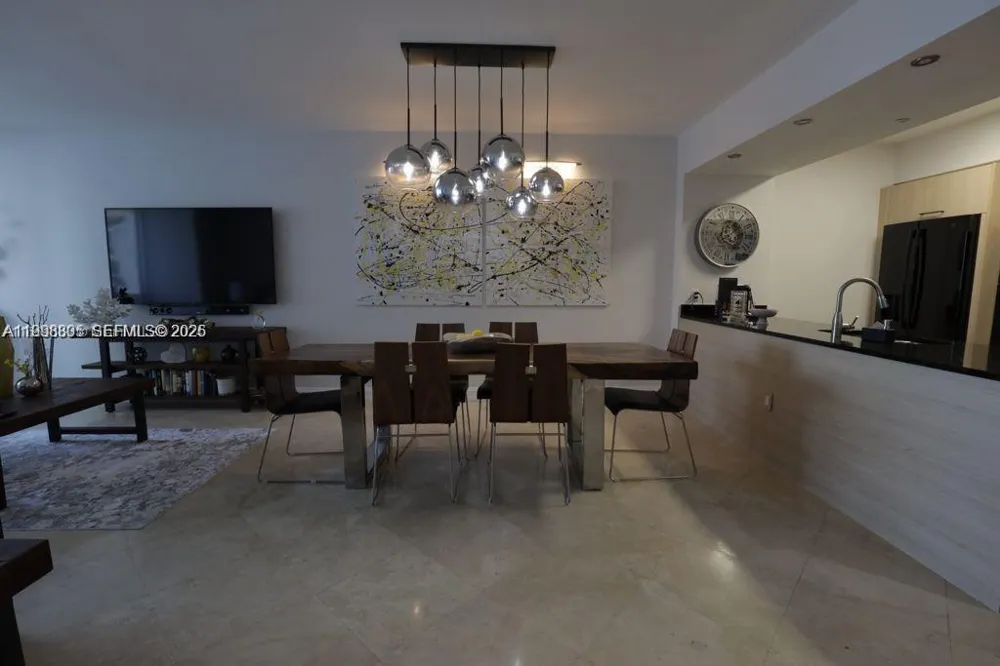 1830 S Ocean Dr #2011 Hallandale Beach, FL 33009