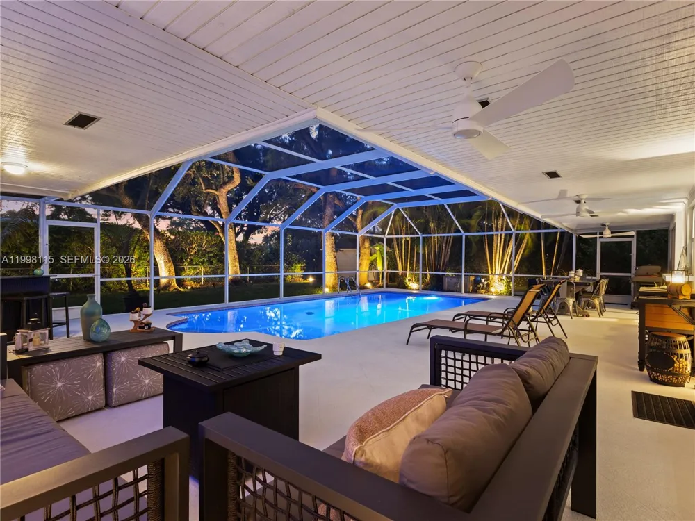 16400 SW 80th Ave Palmetto Bay, FL 33157