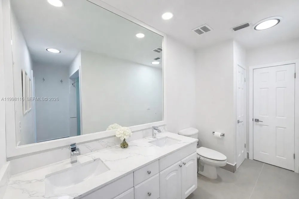 16400 SW 80th Ave Palmetto Bay, FL 33157