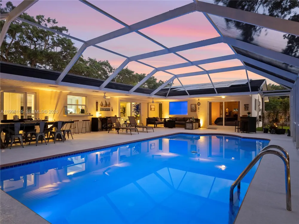 16400 SW 80th Ave Palmetto Bay, FL 33157